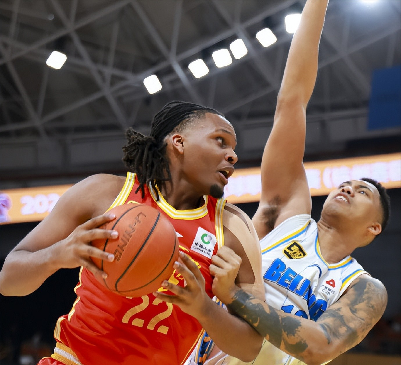 九游网页官网入口北京首钢训练开放日，转会期远射贴柱引欢呼，中超在即，轮换策略成焦点的简单介绍