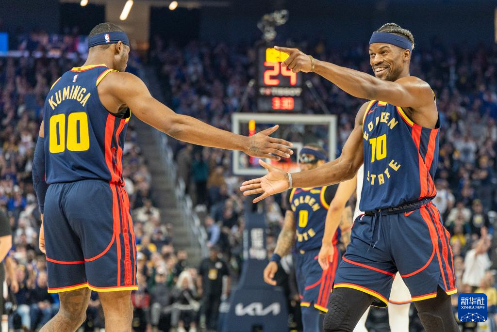 关于赛前俄克拉荷马雷霆备战中超德约科维奇在勇士比赛中关键助攻，媒体一致点评：纽约尼克斯再遭质疑的信息